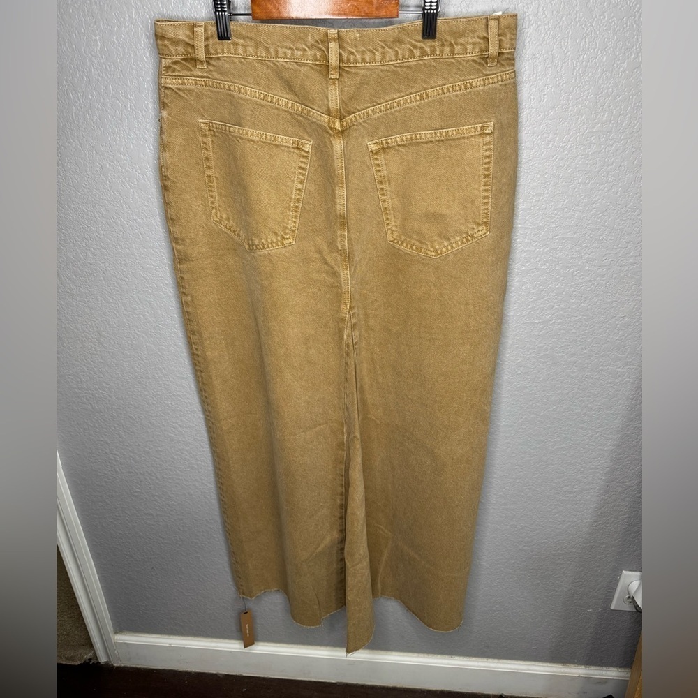 Reformation‎ maxi skirt - Picture 3 of 4